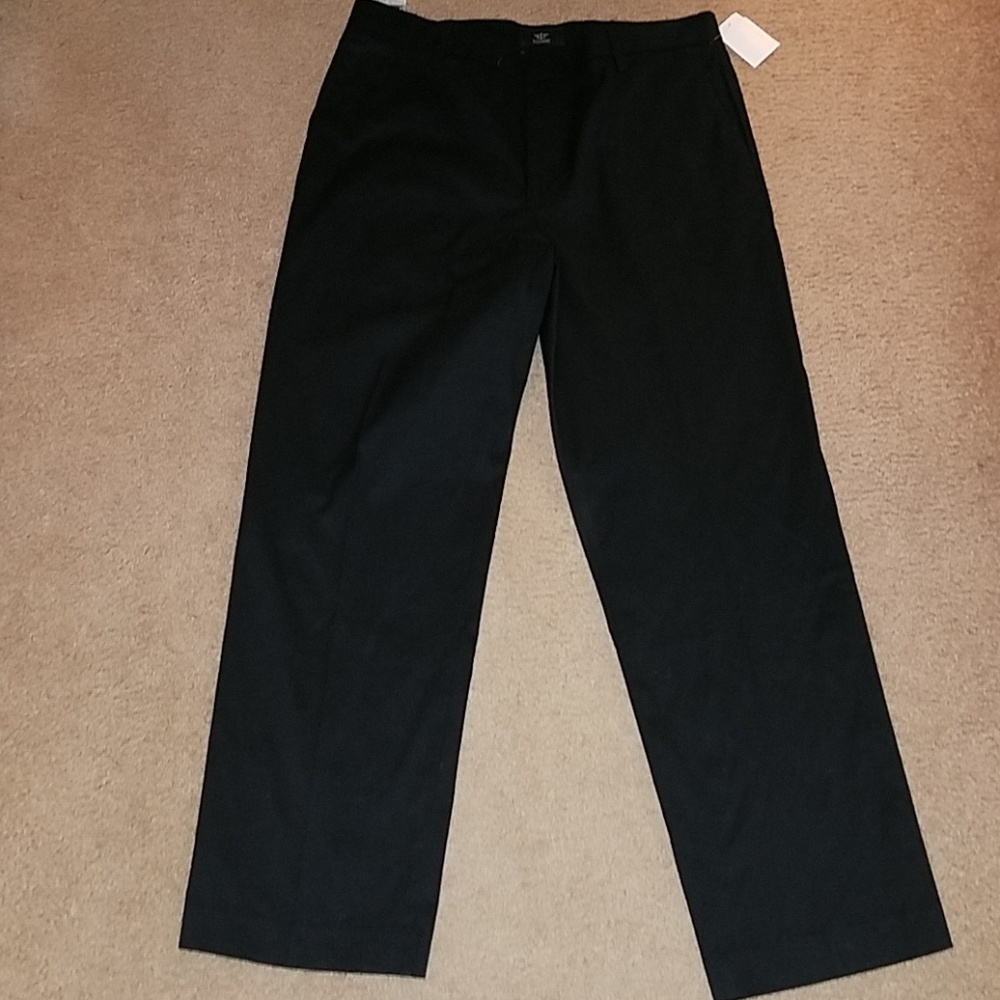 NWTS DOCKERS. 36X32.